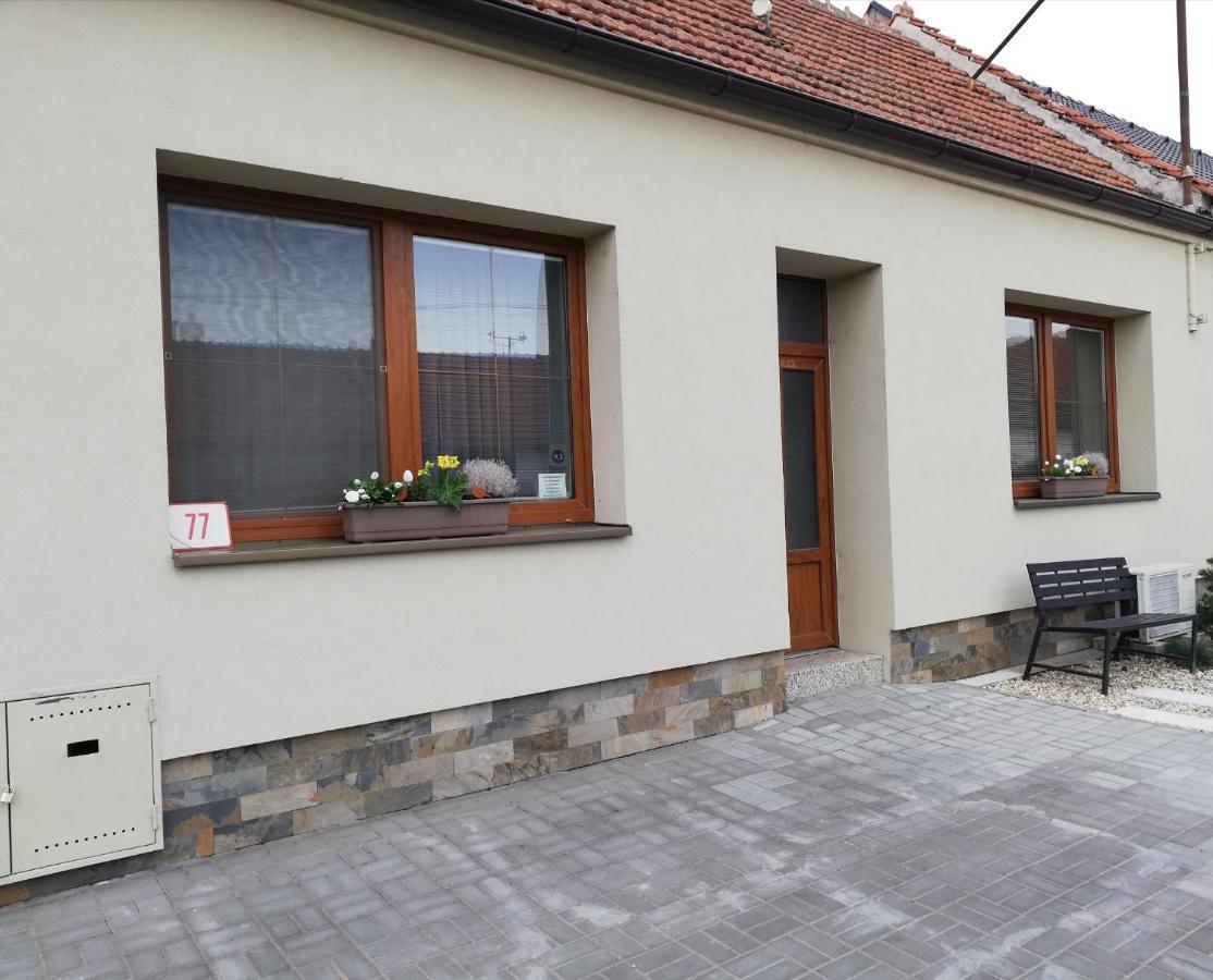 Apartman Lednicka Břeclav Exterior foto