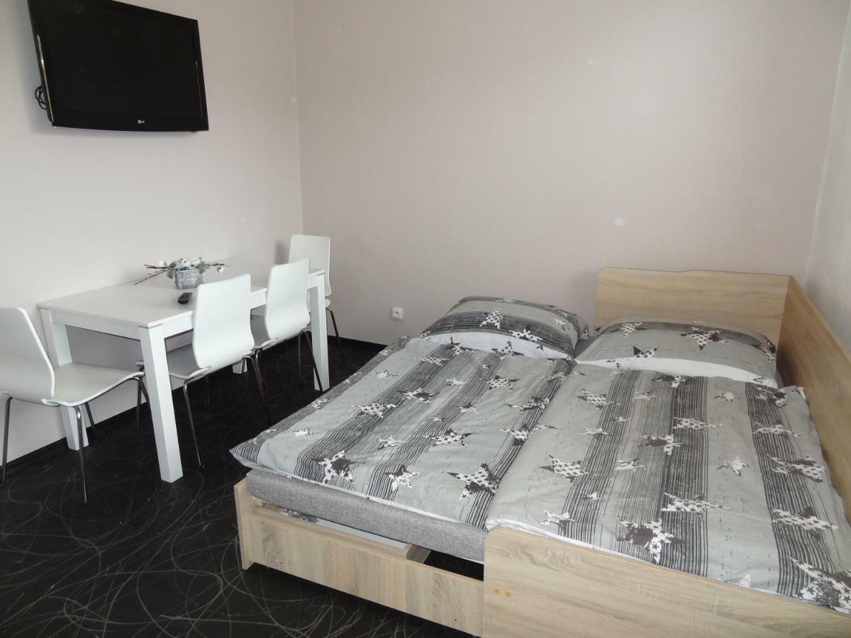 Apartman Lednicka Břeclav Exterior foto